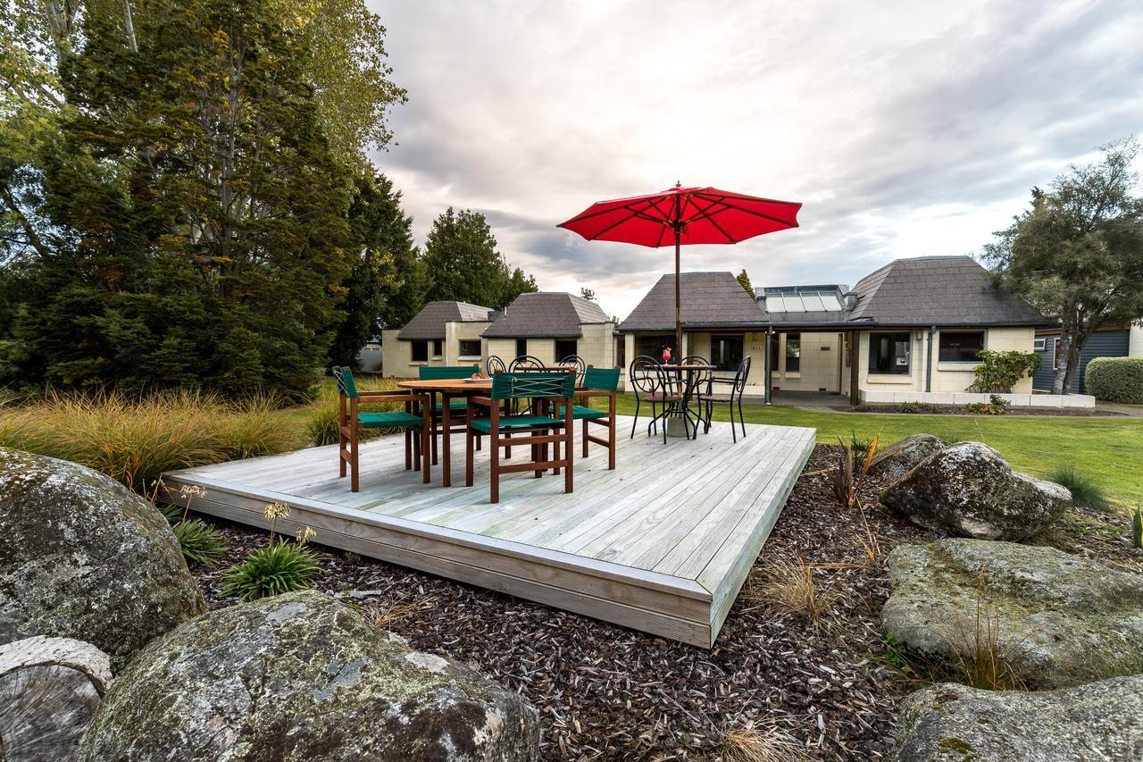 Distinction Te Anau Hotel & Villas Exteriör bild